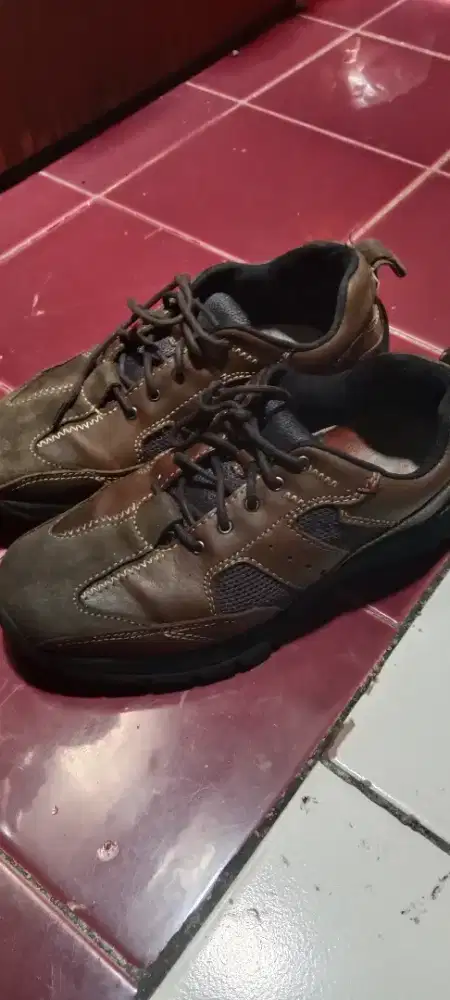 Sepatu kulit Husphuies original no 40/41