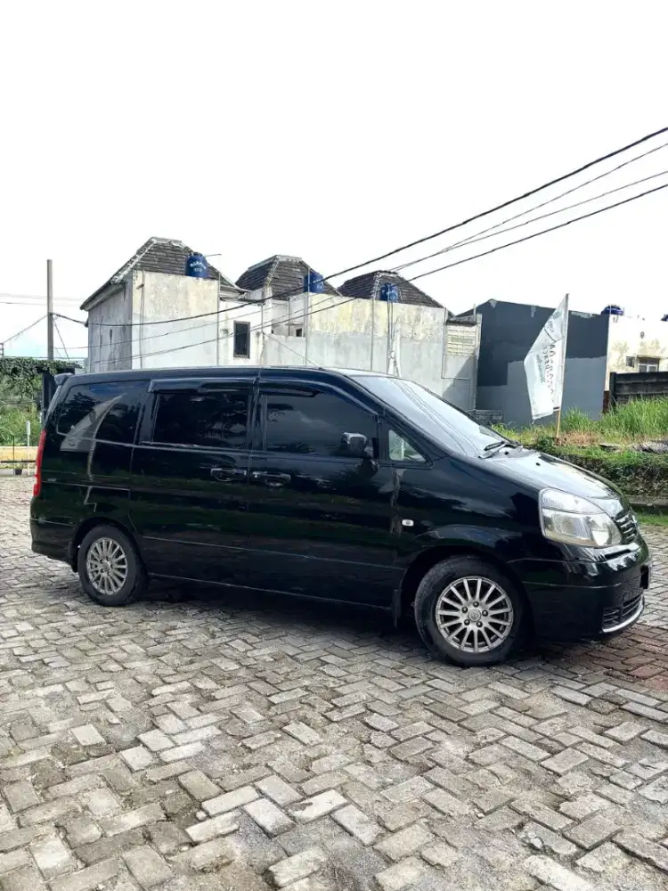 Nissan serena ct 2011