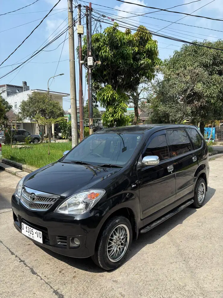 Toyota Avanza 2010 Bensin