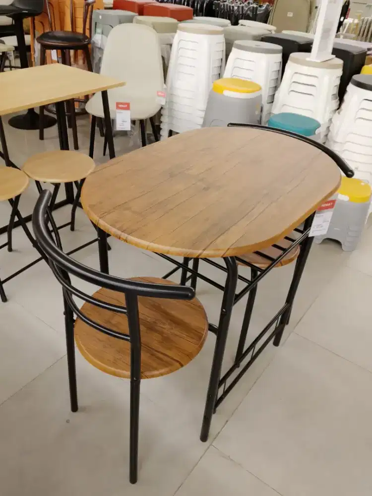 Set meja makan minimalis