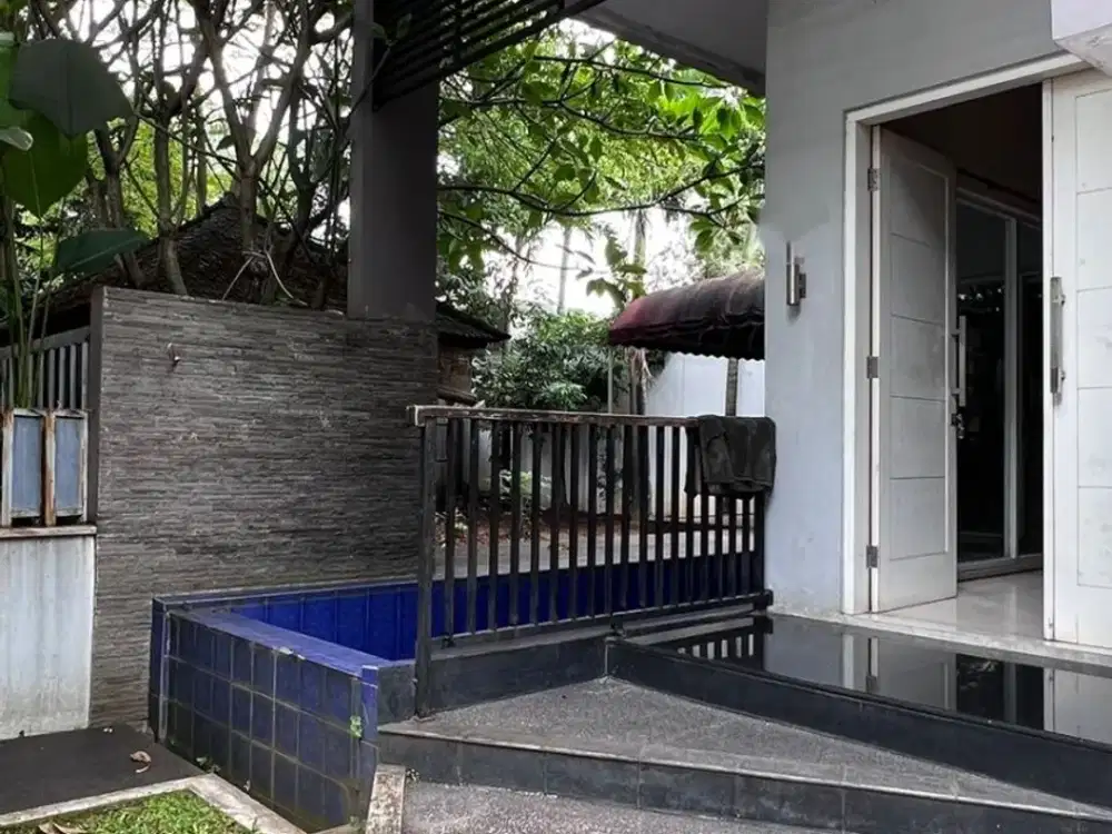 Dijual Rumah Jakarta Selatan 2 Lantai, Luas Tanah 250M2, Kamar Tidur 3, SHM, bisa KPR, Dekat dengan KRL Lenteng Agung, Jakarta Selatan