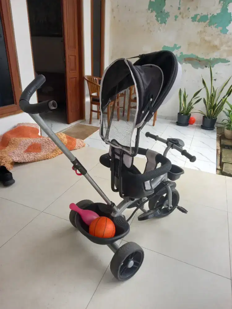 Sepeda tiga roda, bisa disetir belakang