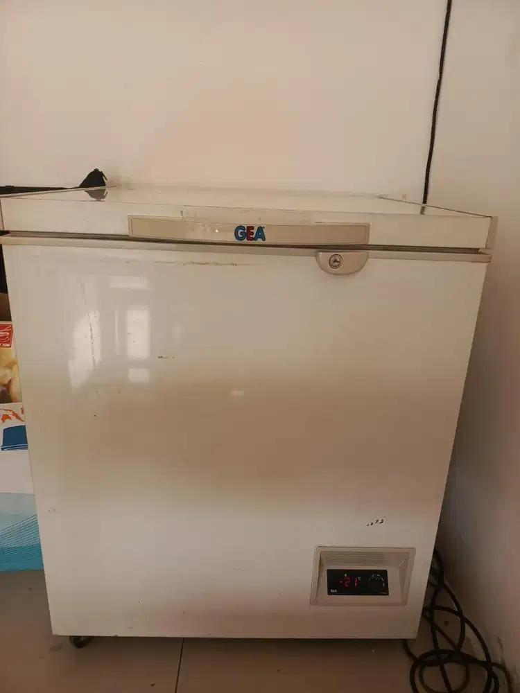 Kulkas Freezer GEA 210 Liter