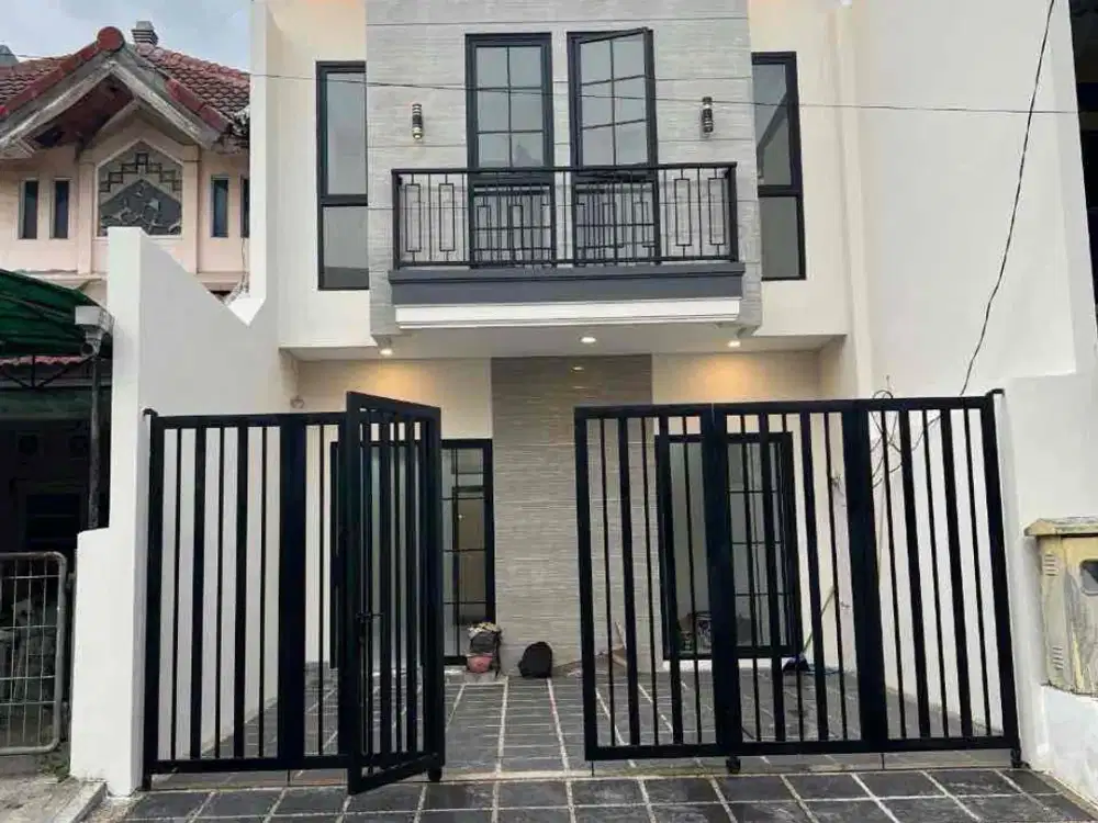 Pantai mentari baru gress‼️Rumah 2 lantai carprot 2 mobil sby timur