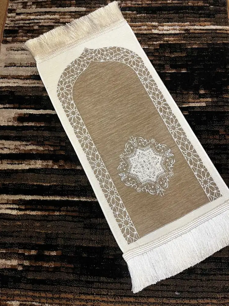 SEJEDAH MUKA UEA UKURAN 35-70cm