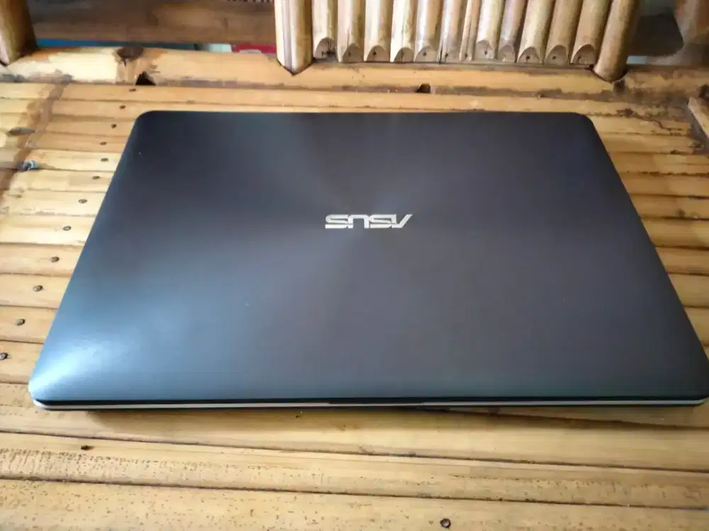 Laptop Asus X442UR/Intel core i7-7500u/RAM8GB/SSD 256/VGA Nvidia 940mx