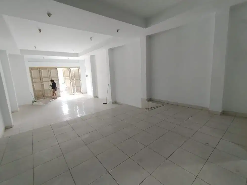 Disewakan Ruko Strategis Dekat Dengan Museum Biologi Lokasi Tengah Kota, Wirogunan, Mergangsan, Yogyakarta