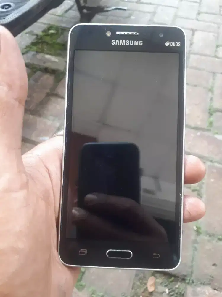 SAMSUNG J2 PRIMAE RAM 1.6/8 GB