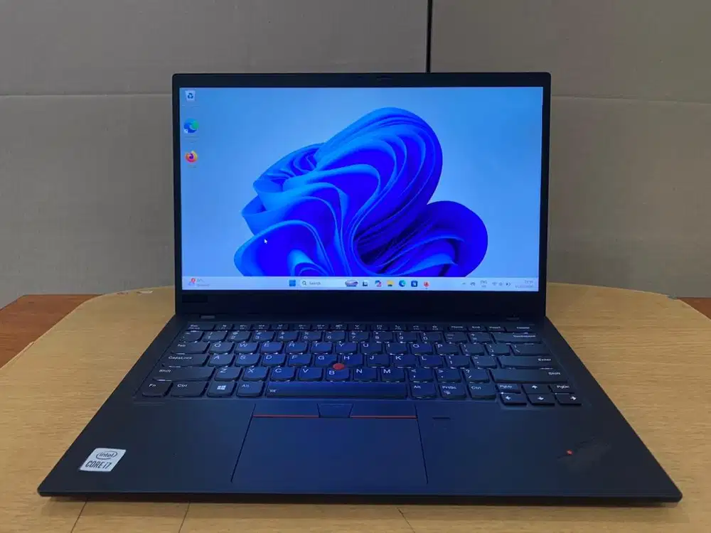 Lenovo ThinkPad X1 Carbon Core i7Gen10 Ram 16GB SSD 512GB 2K Mulus