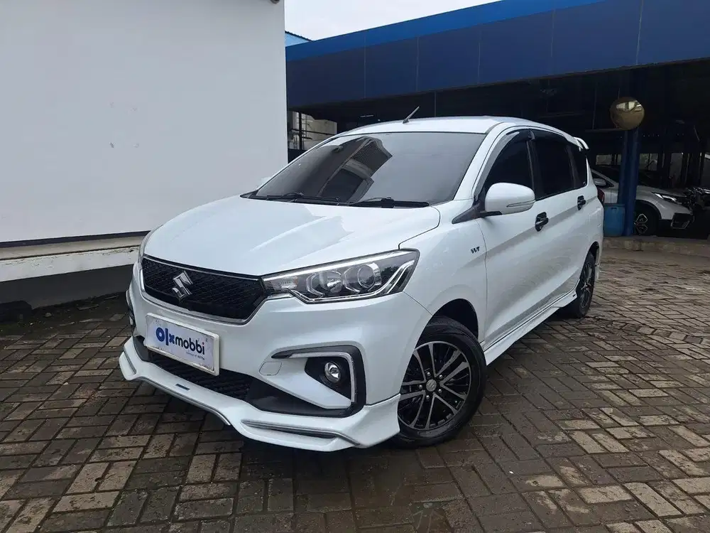 DP 1 JUTA Suzuki Ertiga 1.5 Hybrid SS Bensin-AT 2022 HFZ