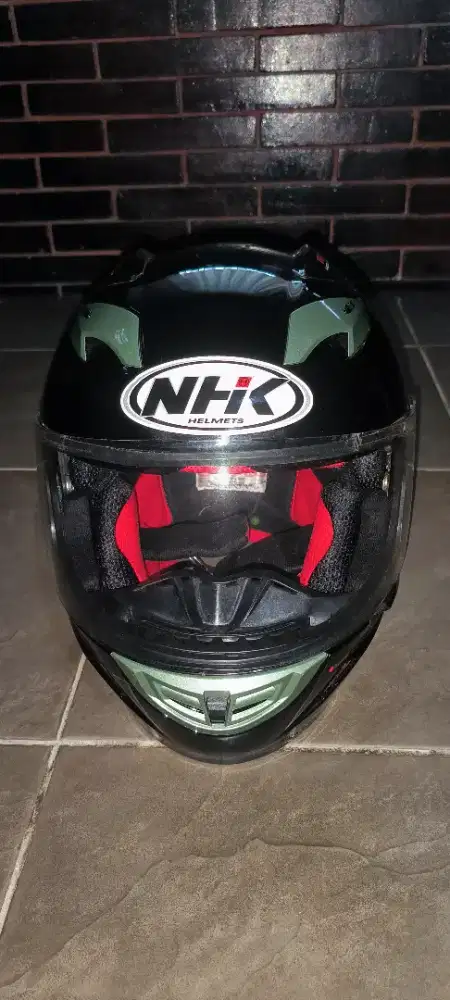 Helm NHK GP1000