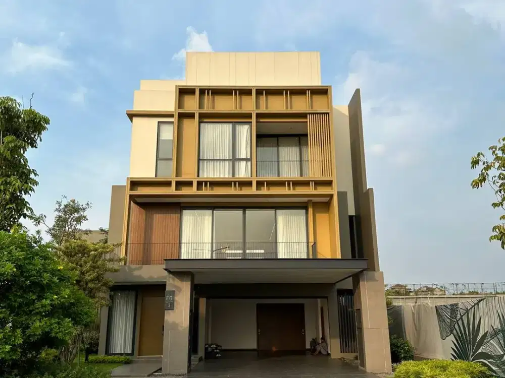 RUMAH MEGAH 3 LANTAI DENGAN PRIVATE LIFT ENCHANTE BSD CITY!