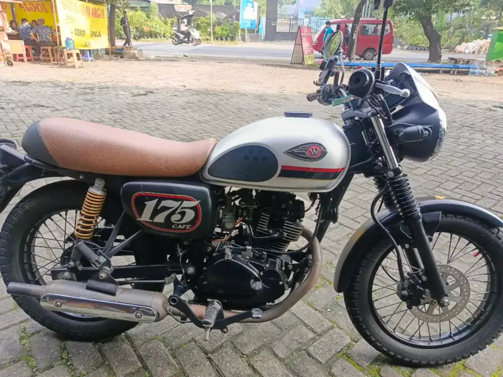 Dijual kawasaki w175 cafe race th 2022