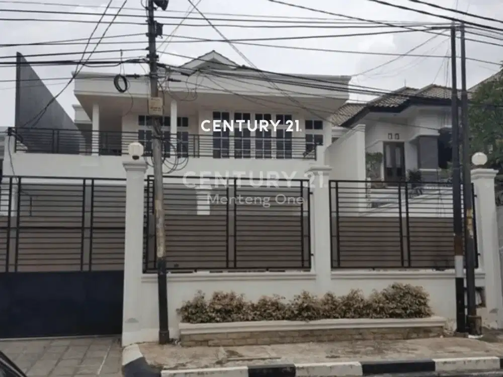 Rumah Mewah Dengan Tata Ruang Luas Di Menteng