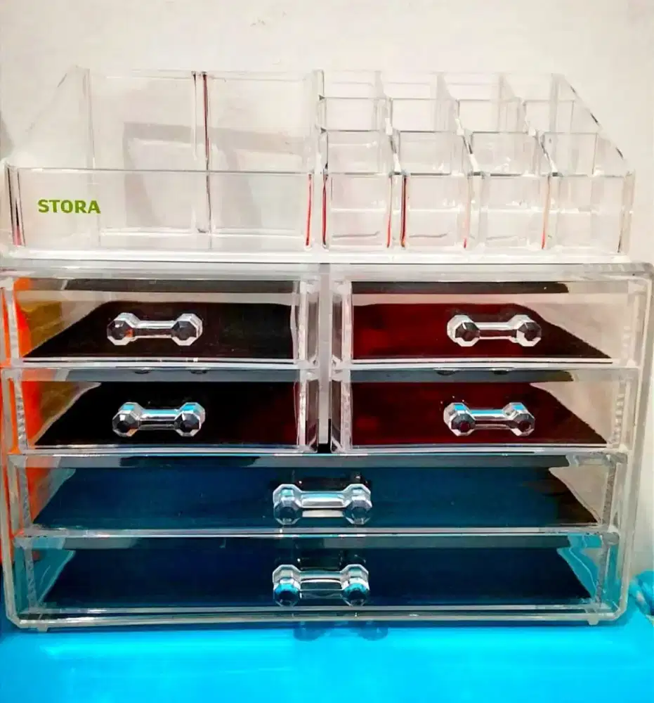 Storage Komestik Wanita