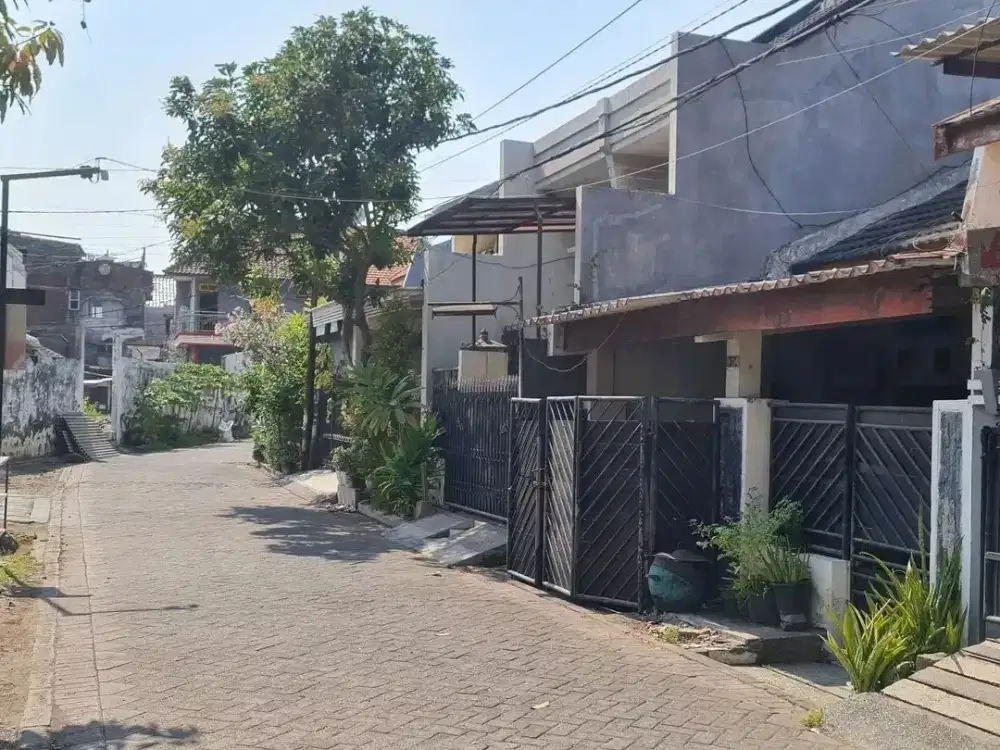 DIJUAL RUMAH SEMOLOWARU ELOK