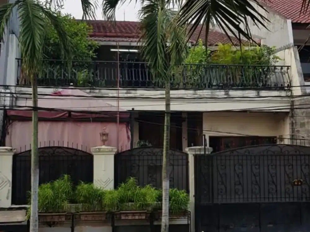 Dijual Rumah siap pakai dekat MRT di Lebak Lestari Indah