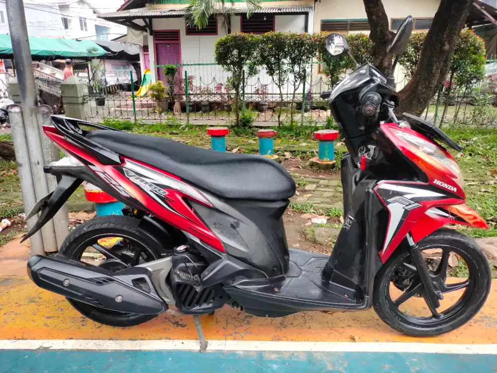 HONDA VARIO FI 125 KZR 2012 pajak hidup/B.(Bekasi kota)