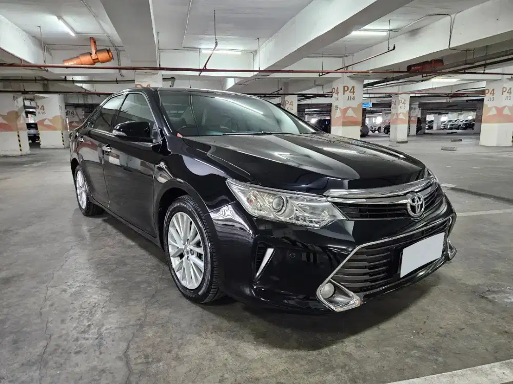 TOYOTA CAMRY V 2.5 AT 2015 HITAM