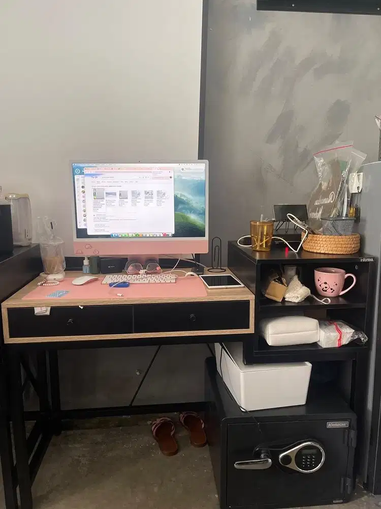 Meja Kerja / Meja Belajar