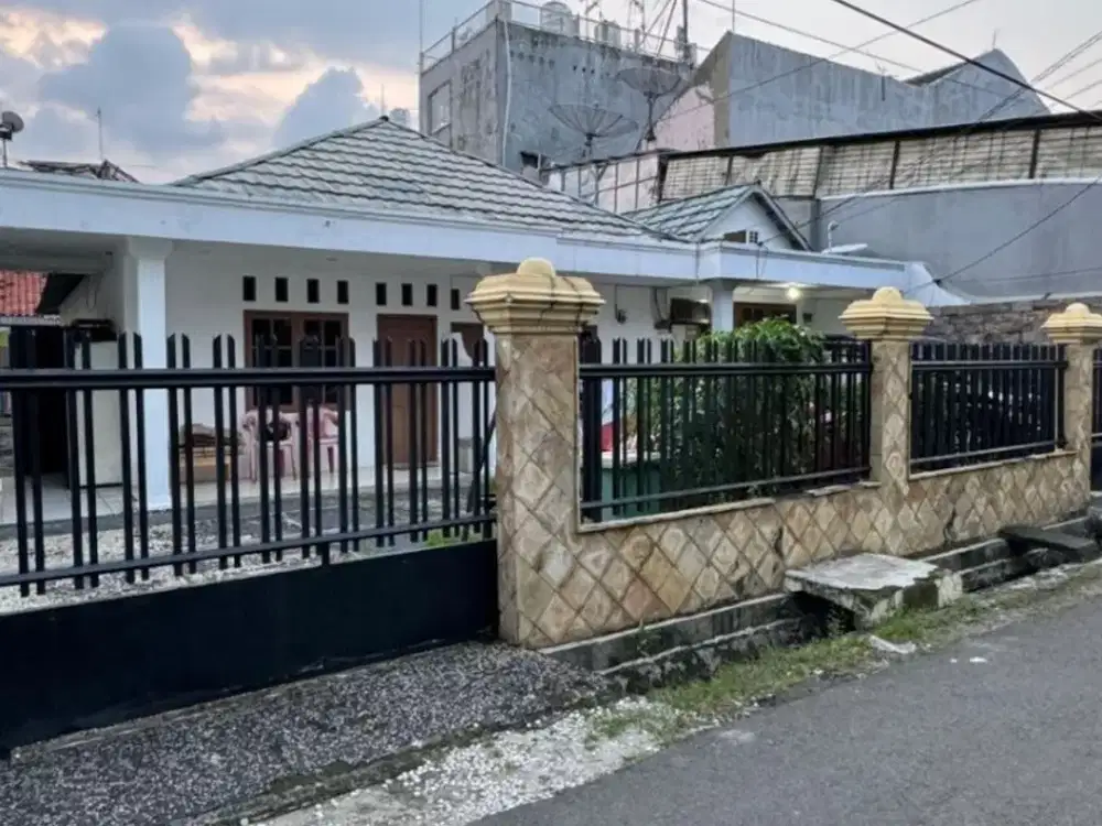 Stop Scrolling! Rumah Ini Bakal Bikin Kamu Nyesel Kalau Keduluan Orang Lain. Jual Rumah Luas 434 Di Cawang