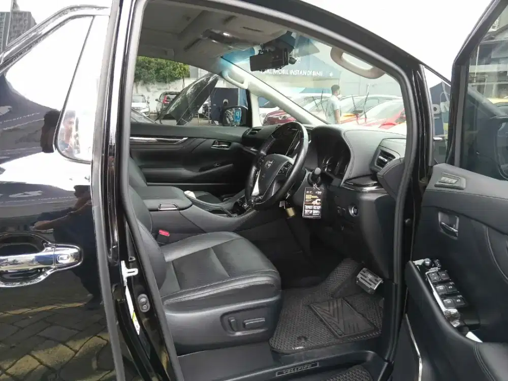 Dicari Toyota Alphard Vellfire 2015