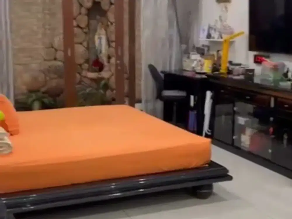 Rumah Bagus 3 Lantai di Pluit Putri, Lokasi Strategis