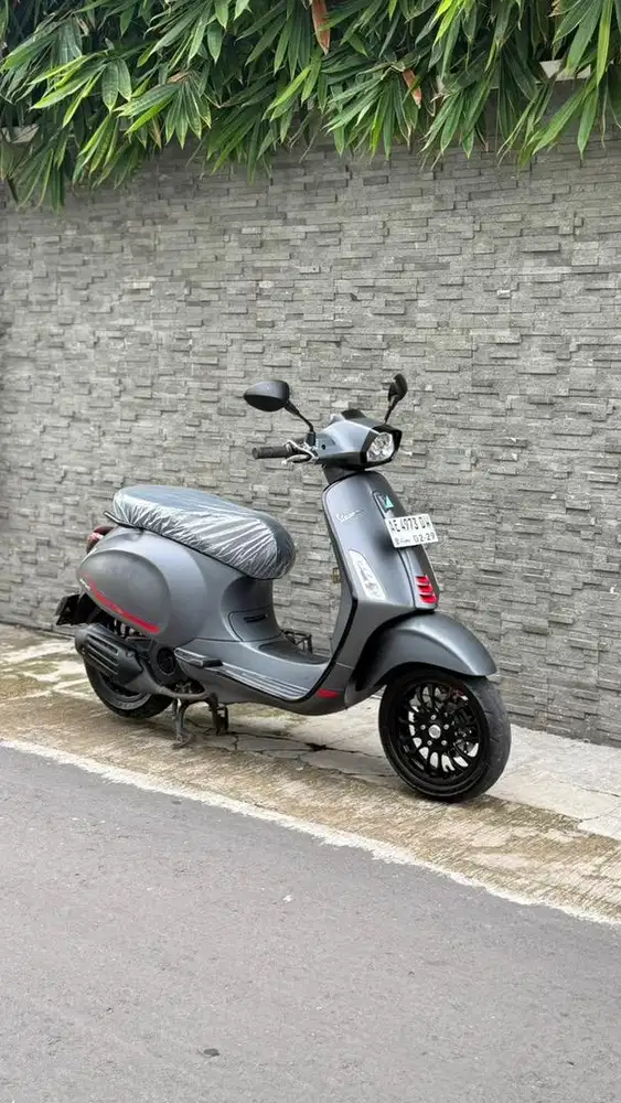 Vespa Sprint S Grey Titanio 2024