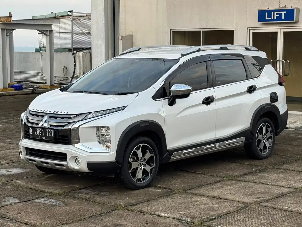 PALING MURAH !! DP12jt XPANDER CROSS PREMIUM PACKAGE 2021 MATIC AT !!