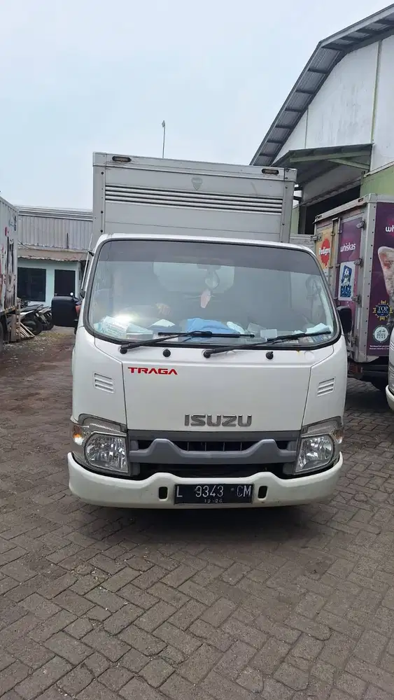 ISUZU TRAGA (2021)
