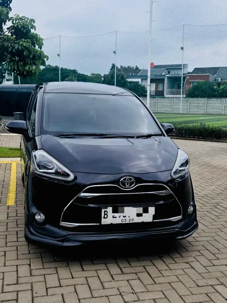 TOYOTA SIENTA Q AT 2019