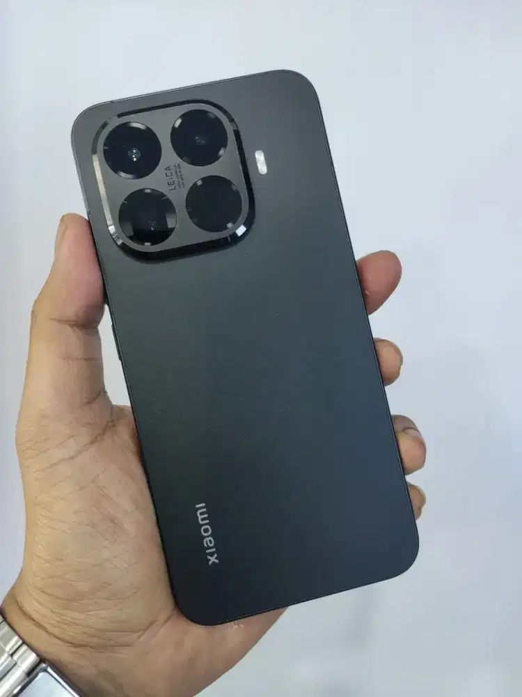 XIAOMI 15T PRO 12/512GB BLACK (SUPER LIKE NEW)