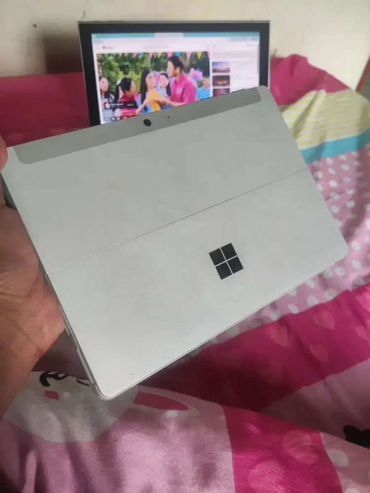Microsoft surface go 2