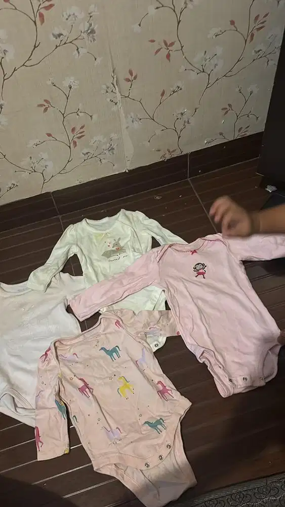 Baju bayi lengan panjang