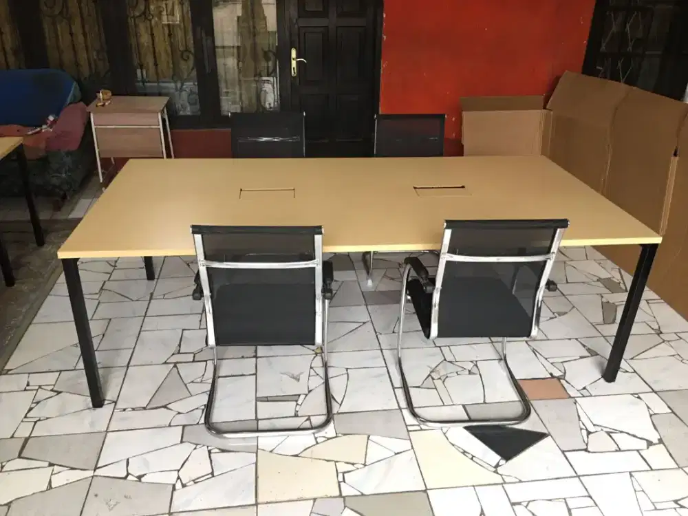 meja meeting dan kursi