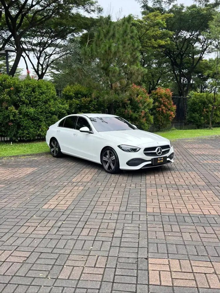 Mercedes Benz C200 AVA 2023 NIK 2023