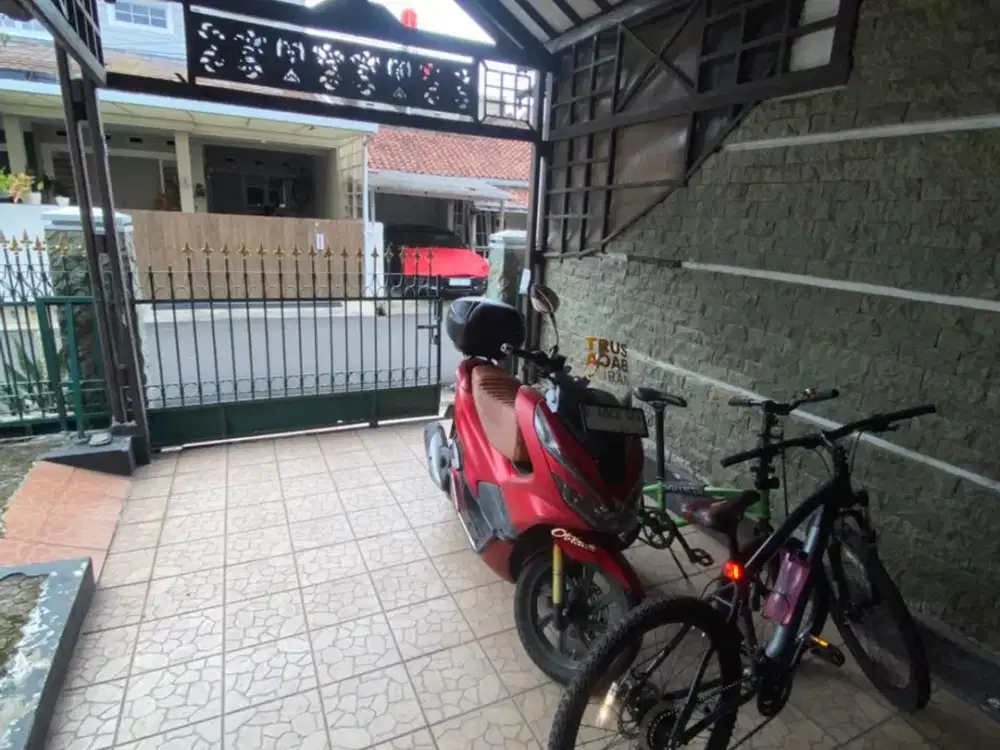 Rumah Luas di Arcamanik Endah dekat Griya Arcamanik Lokasi Strategis | LA131