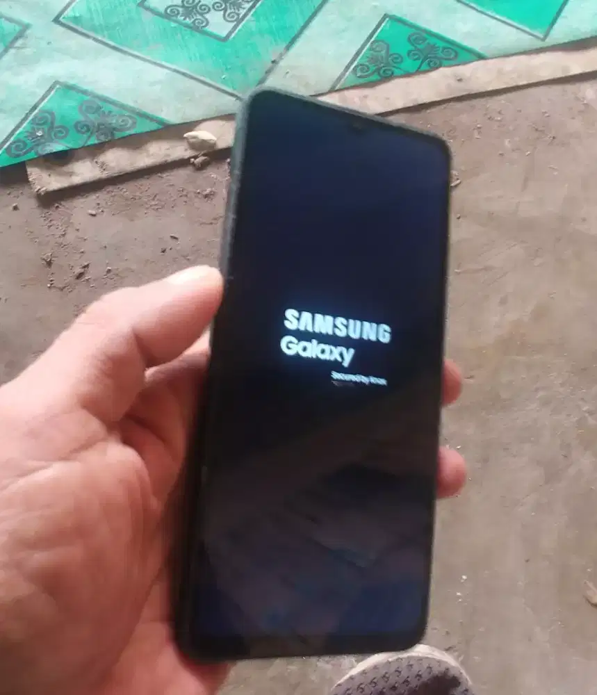 SAMSUNG A06 4/64gb
