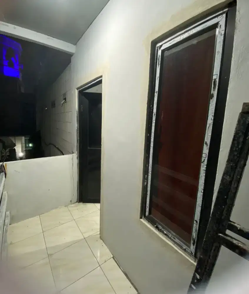 DIJUAL RUMAH 2 LANTAI – LOKASI STRATEGIS PORIS