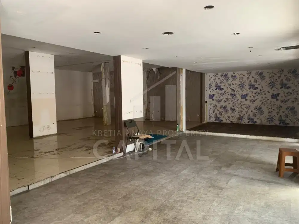 RUANG USAHA STRATEGIS DI SUKAJADI COCOK UNTUK RESTO KANTOR DAN USAHA LAINNYA