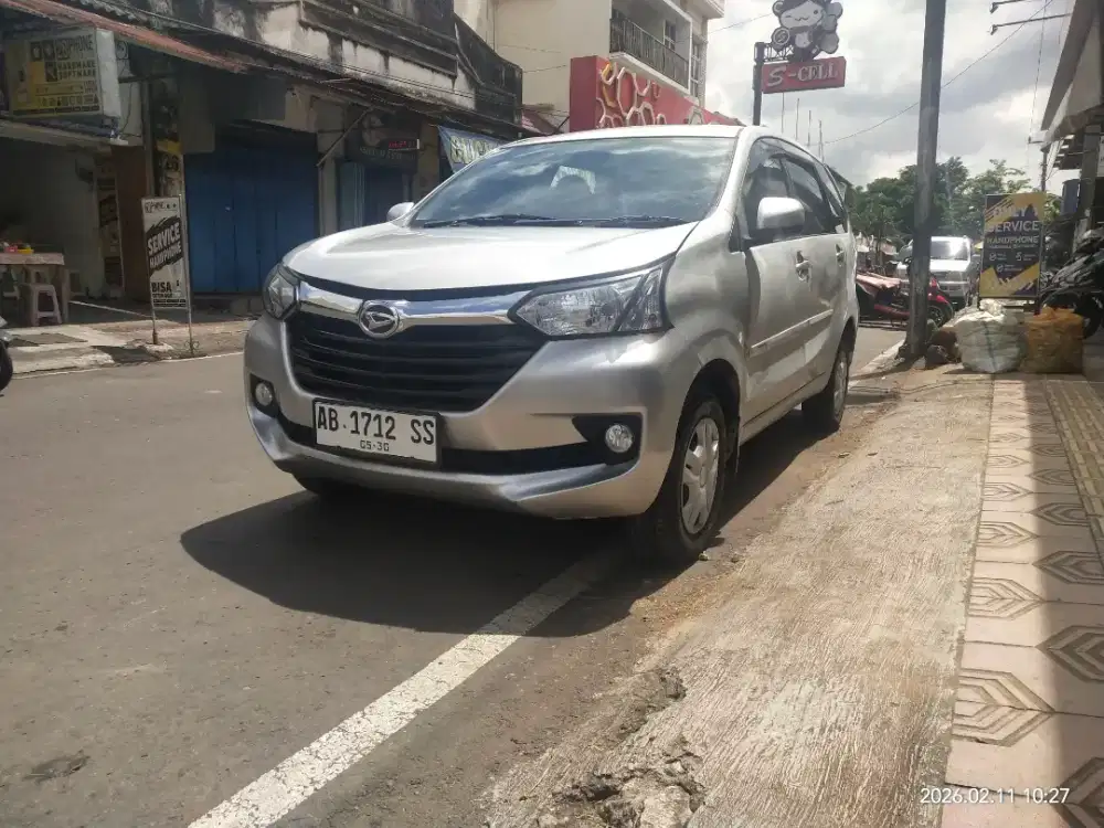 xenia R 1.3 manual 2018 silver AB