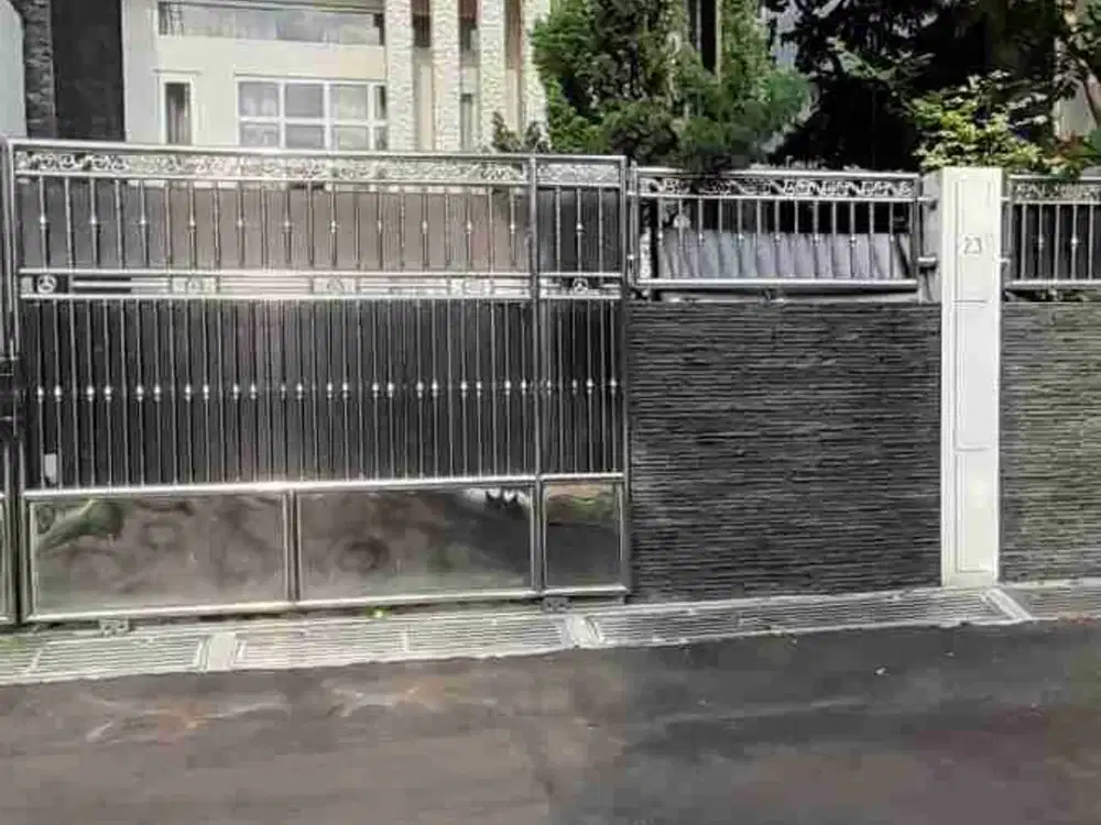 Butuh Cepat Rumah Modern 2.5Lantai di Cipinang Indah Jakarta Timur Siap Huni