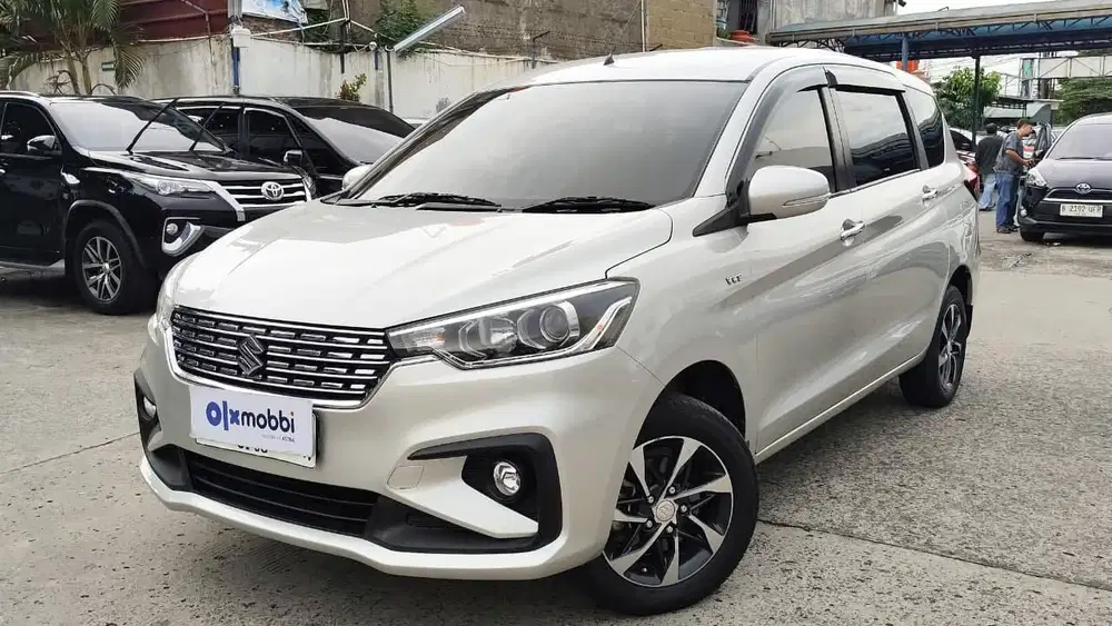 LIKE NEW - Suzuki Ertiga 1.5 GX Bensin-AT 2019