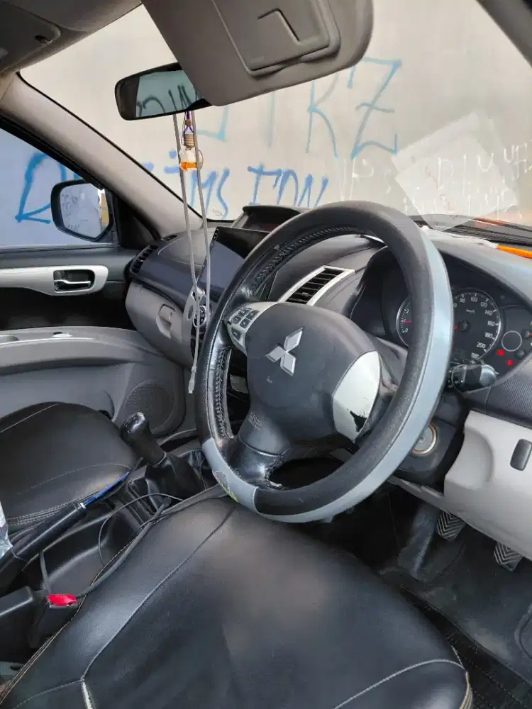 Jual (BU) Mitsubishi Pajero Sport (2014)