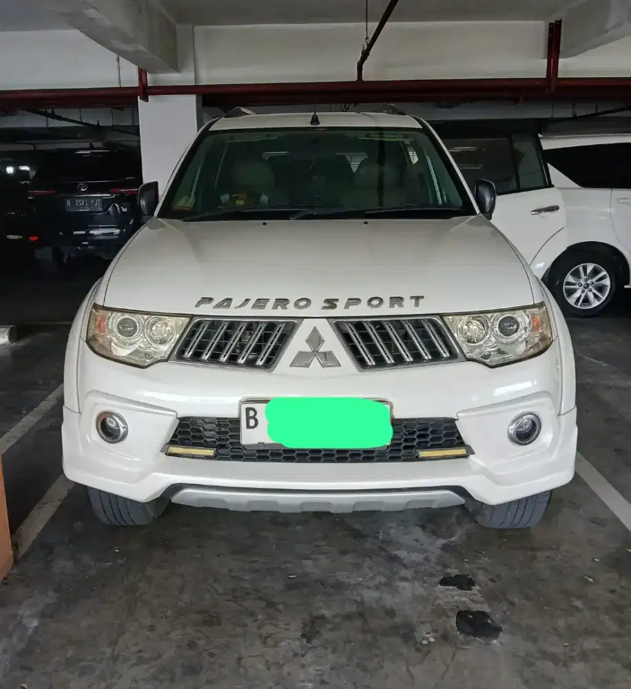 MITSUBISHI PAJERO SPORT TIPE EXCEED MATIC TAHUN 2013 PUTIH