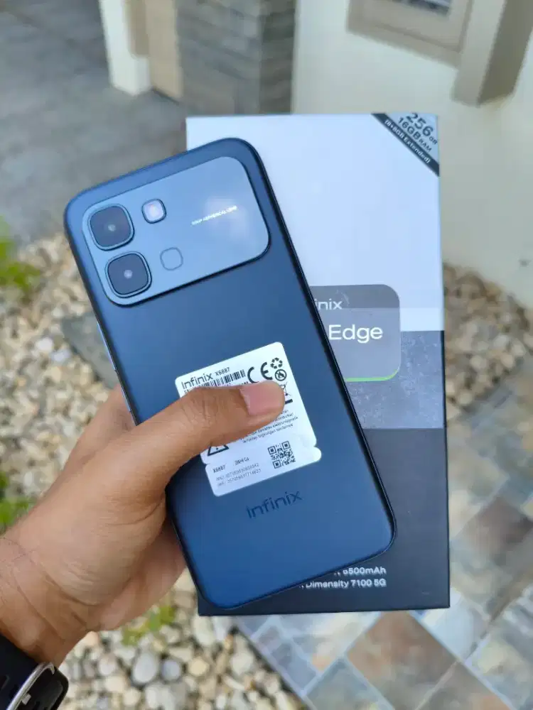 Infinix Note Edge 5g ram 8/256gb