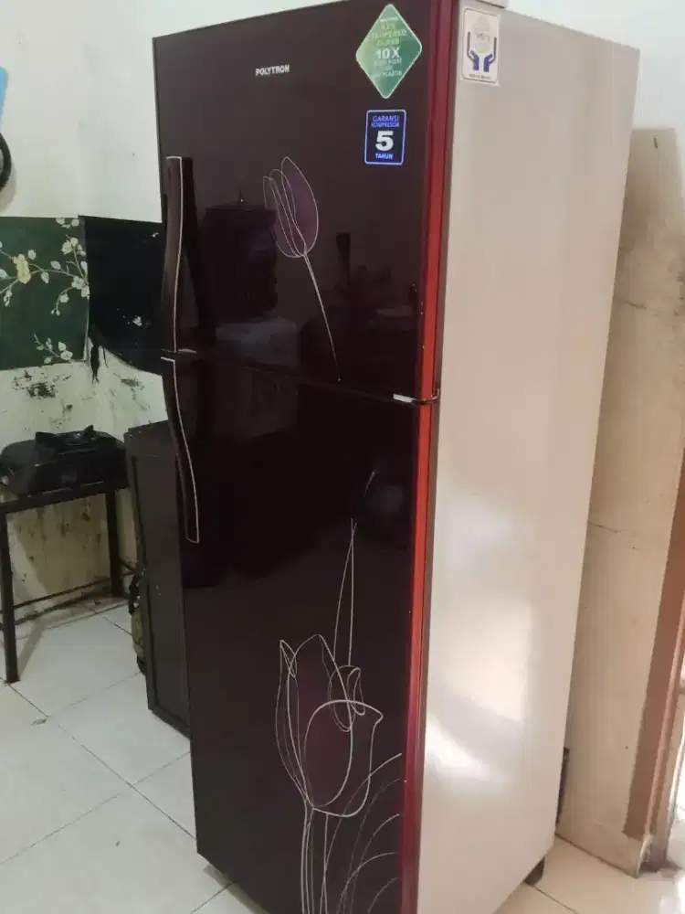 Kulkas Polytron 2 pintu big size ori