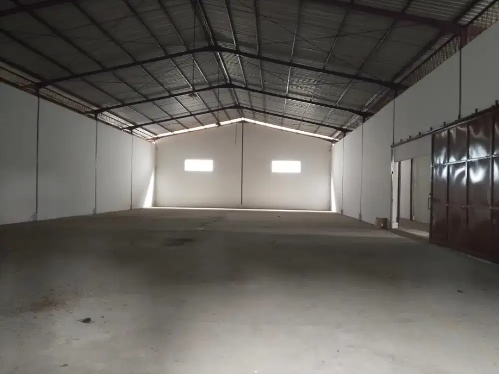 DI SEWAKAN GUDANG SIAP PAKAI DI KAWASAN INDUSTRI CANDI - SEMARANG