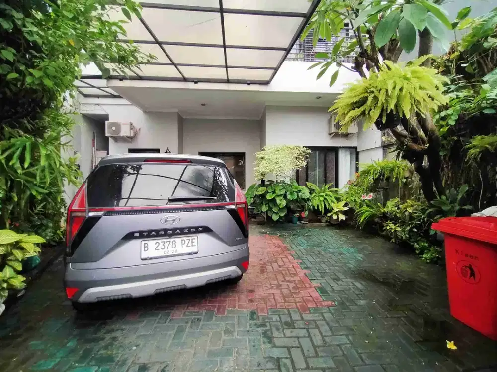 Dijual Rumah Asri lokasi strategis di Bendungan hilir - senayan jakarta pusat