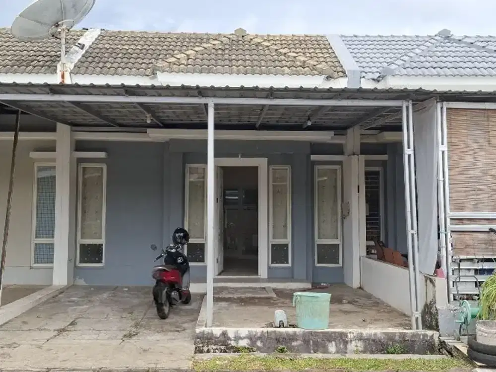 Dijual Rumah Makassar sekitar Jalan Metro Tanjung Bunga